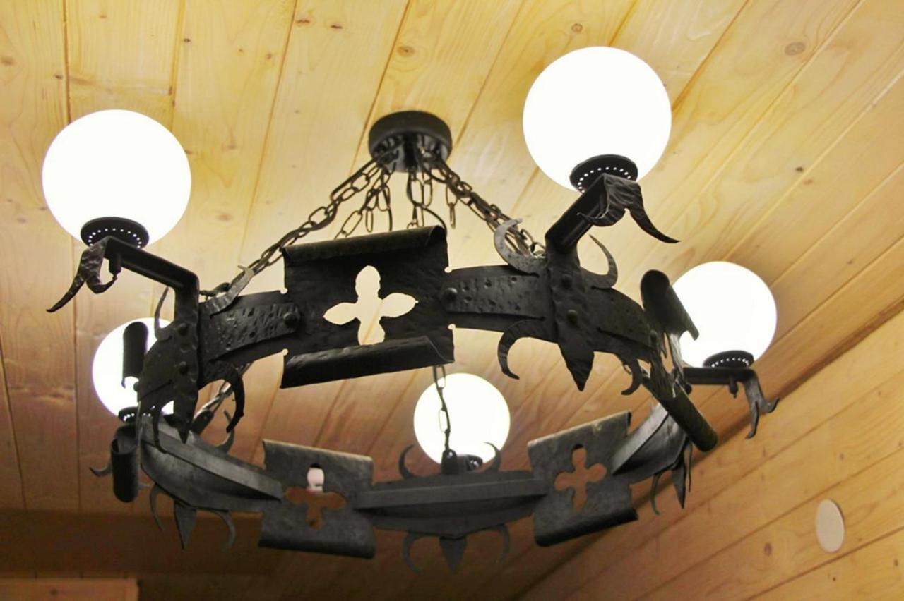 Villa Tukhlay Tukhlya Екстериор снимка