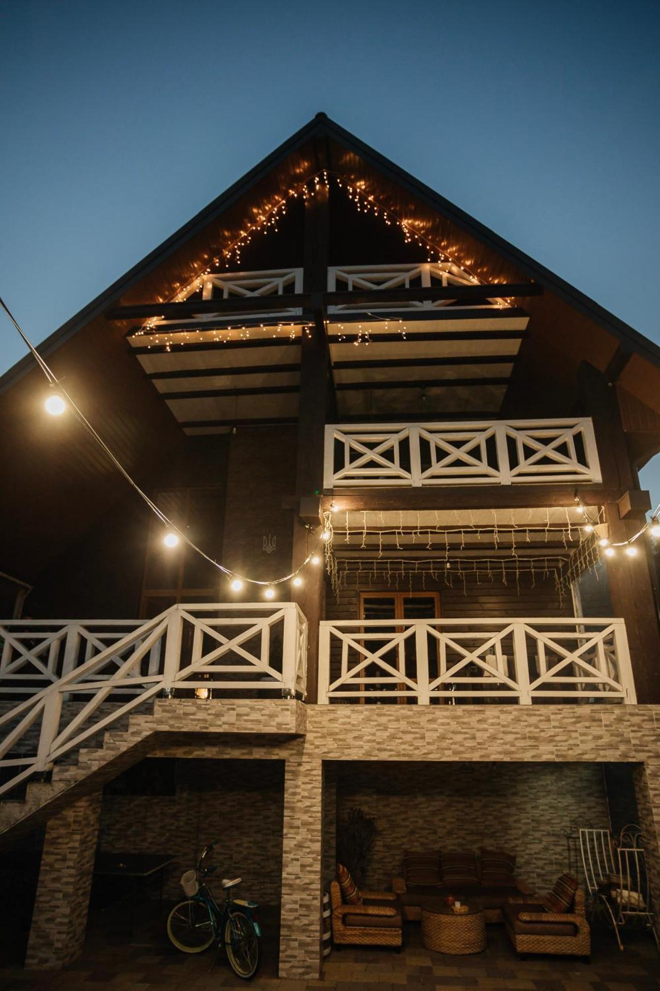 Villa Tukhlay Tukhlya Екстериор снимка